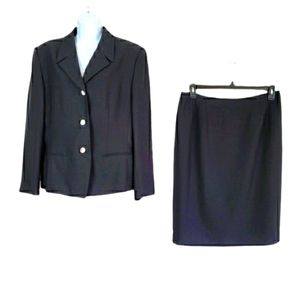 NWOT.  Kasper Black Skirt Set Suit 12